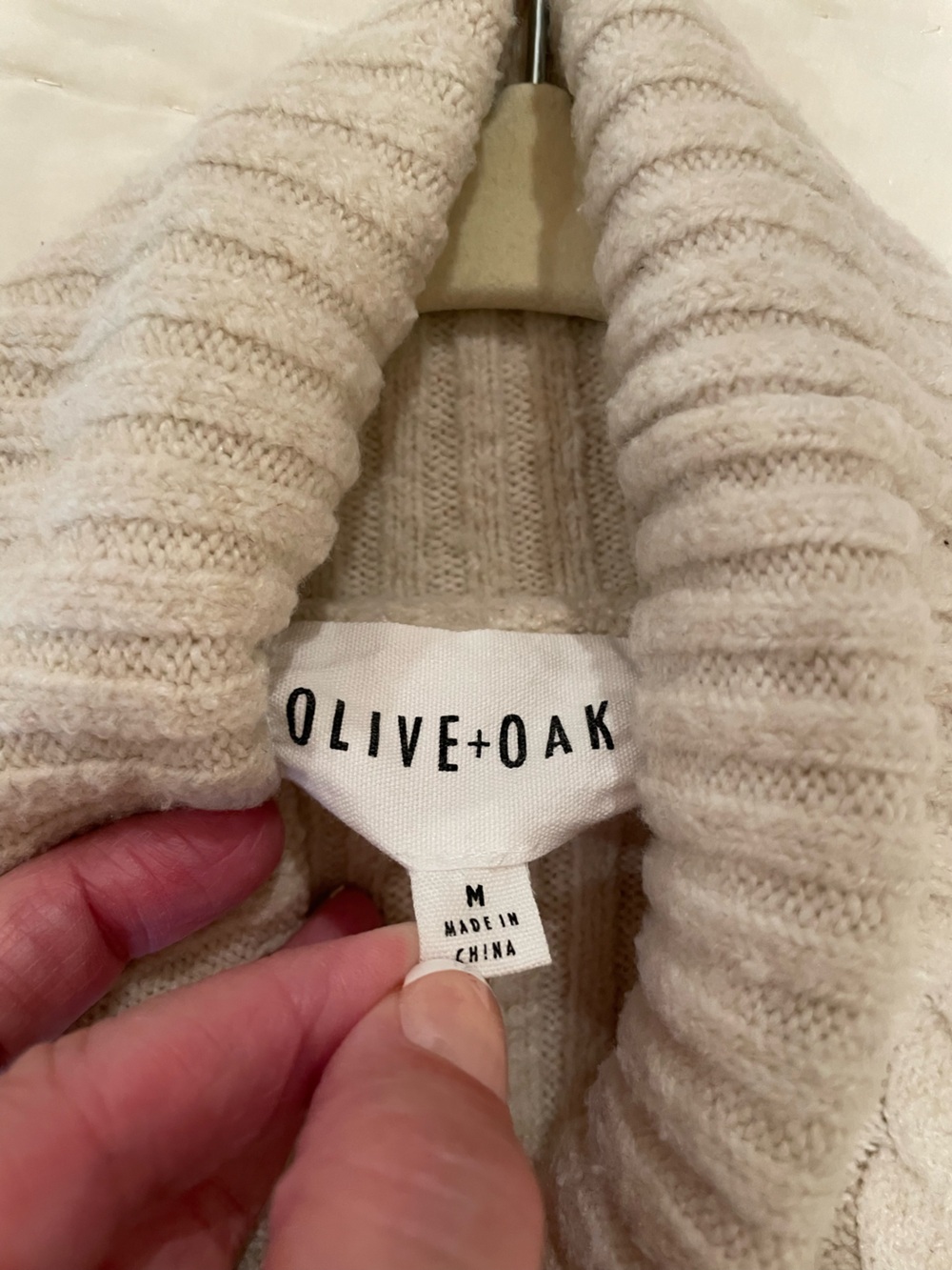 Olive & Oak Cream Ribbed Cable Knit Turtleneck - Picture 3 of 3